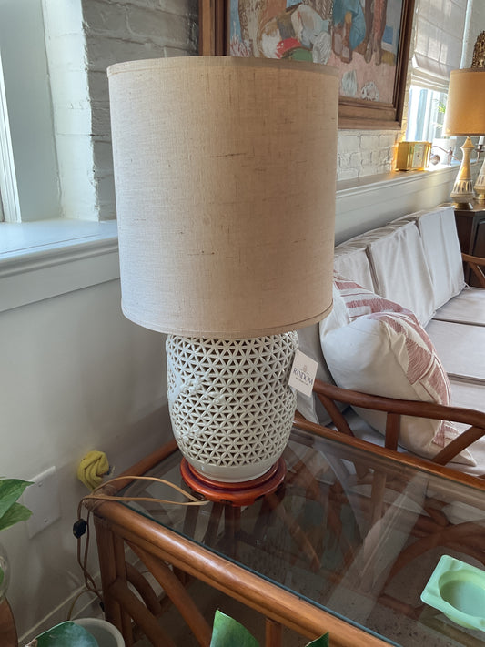 Vtg Blanc de Chine Lamp